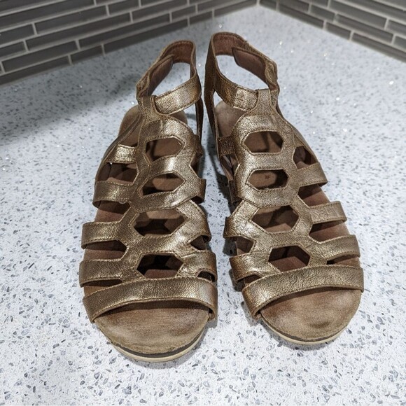 Dansko Valentina gladiator cork sandal pewter gold metallic sandal size 40 9.5 - Picture 3 of 9